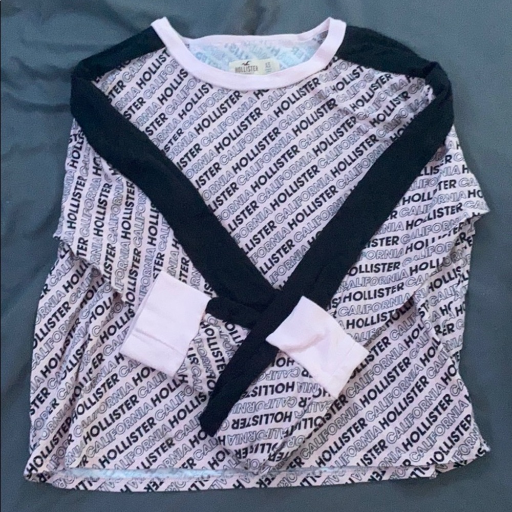 Cropped Hollister Long-Sleeve shirt